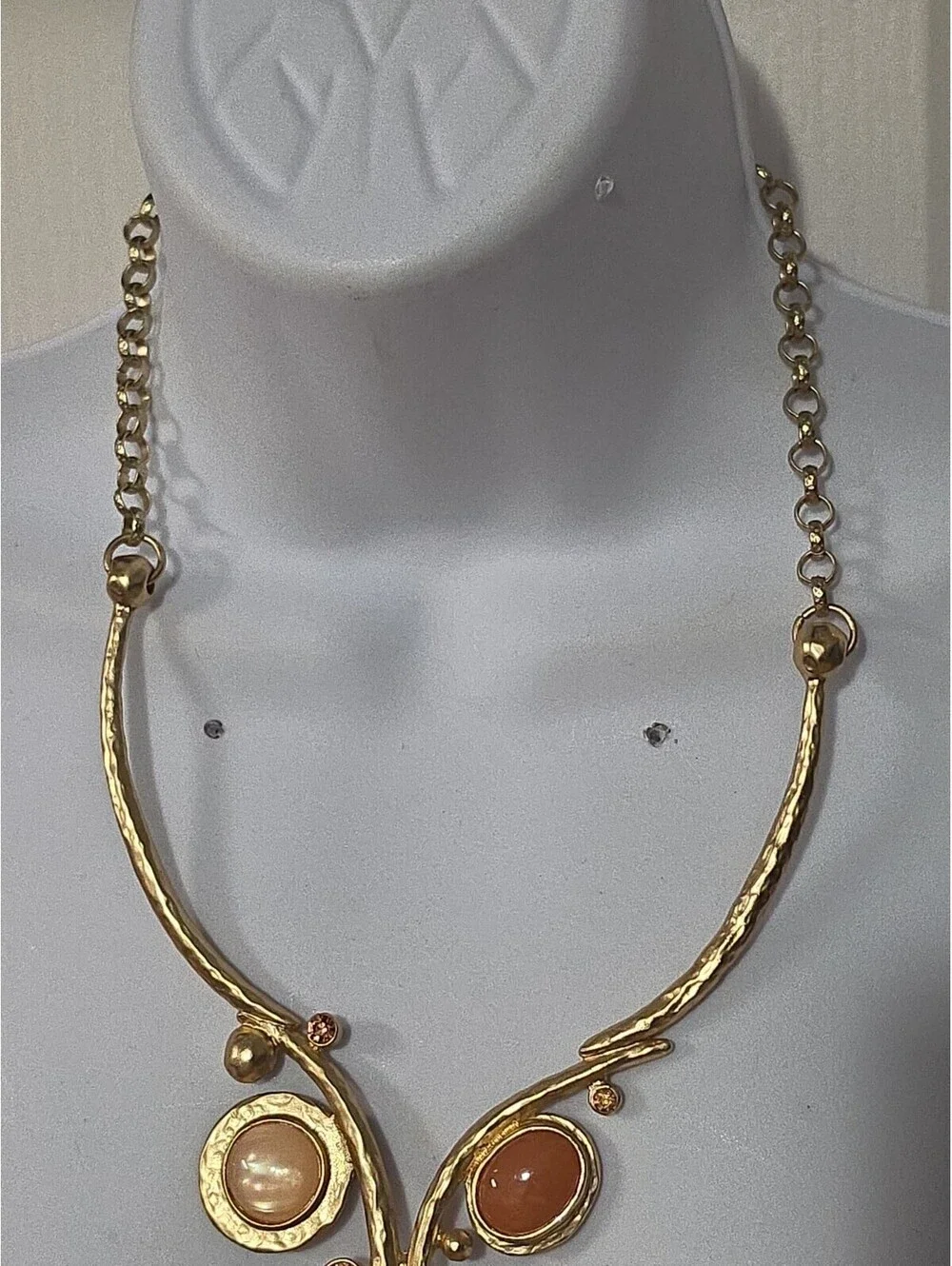 Rare Chico's Neutral Linear Swirl Necklace